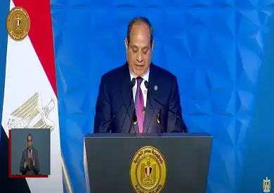 الرئيس السيسي: عمال مصر سطروا عبر التاريخ أروع صفحات البذل والعطاء