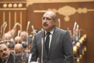 النائب إيهاب وهبة يطالب بسد الثغرات التشريعية لمواجهة الجرائم الإلكترونية