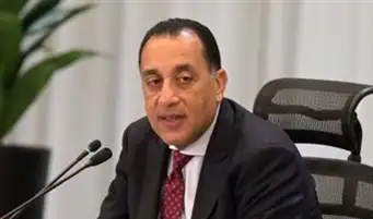 رئيس الوزراء يشهد توقيع اتفاقية عقد توطين وتوريد 21 وحدة قطار لصالح مشروع مترو الإسكندرية