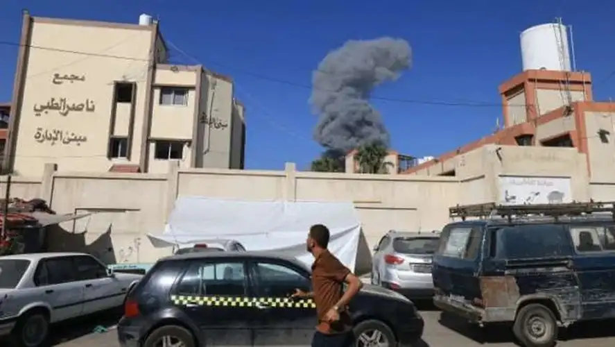عاجل...استشهاد الصحفي حسن أصليح بقصف إسرائيلي لمجمع ناصر الطبي