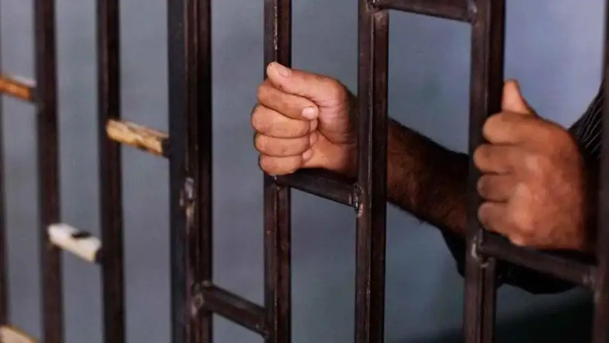 النيابة العامة تأمر بحبس متهم أعاد نشر مقطع مصور يسيء للأمن العام