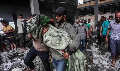 غزة تباد.. إسرائيل تقتل 54 فلسطينيا في غارات بأنحاء القطاع