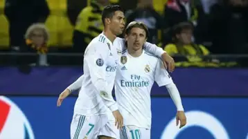 رونالدو يوجه رسالة إلى مودريتش بعد إعلان رحليه عن ريال مدريد