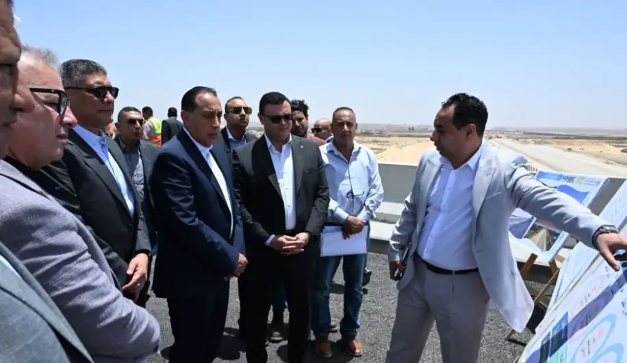 رئيس الوزراء يتابع موقف المشروعات الجارية بمنطقة الحزام الأخضر في 6 أكتوبر