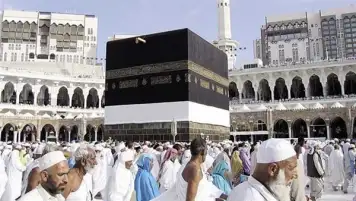 وزير الإعلام السعودي: لن نسمح بأي مخالفات تؤثر على أداء الحجاج فريضتهم