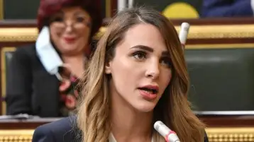 النائبة فاطمة سليم تتقدم بطلب إحاطة بشأن استمرار أزمات أسعار الدواجن