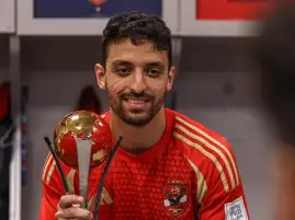 الأهلي يعلن إصابة طاهر محمد طاهر قبل مواجهة بالميراس