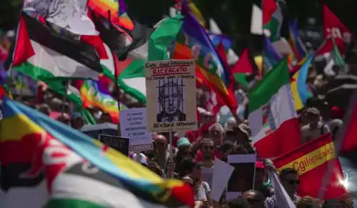 روما تنتفض.. مظاهرات حاشدة رفضا للعدوان على فلسطين والدعم الأوروبي لـ إسرائيل