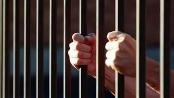 جنايات بنها تقضي بالمشدد 10 سنوات لقائد قطار طوخ بعد ضبطه وإلزامه برد 9.5 مليون جنيه