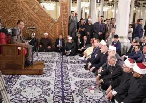 في أجواء روحانية.. وزير الأوقاف يشهد احتفال العام الهجري الجديد بمسجد الإمام الحسين