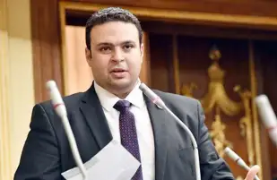 عاجل...النائب عبد المنعم إمام: الحكومة تضع المجلس في مواجهة مع الناس.. ومحمود فوزي يرد: نبني دولة