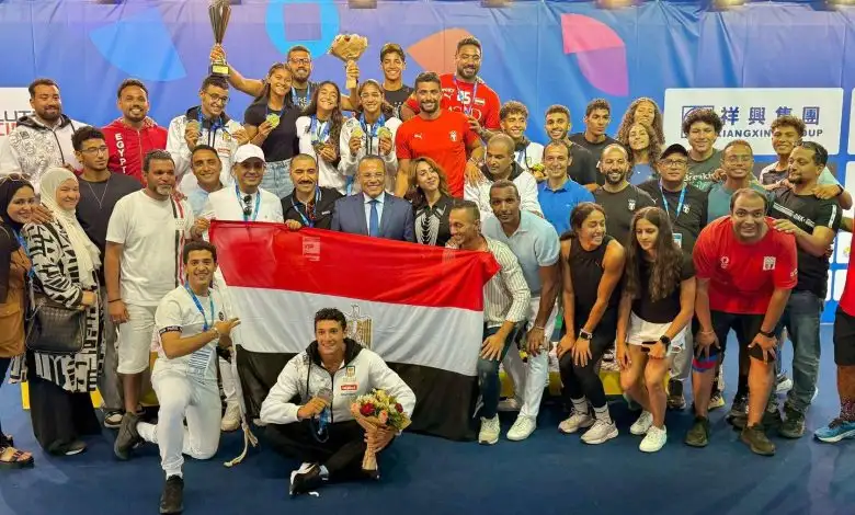 وزير الرياضة يهنئ أبطال الخماسي الحديث على إنجاز بطولة العالم للناشئين