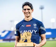 الهلال يتحرك لتجديد عقد ياسين بونو