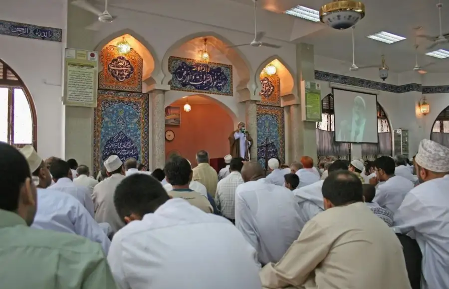 الأوقاف: الحد الأدنى للأجور لا يُطبق على خطباء المكافأة