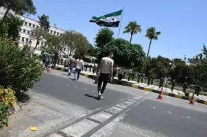 الإمارات تؤكد دعمها لاستقرار سوريا ووحدة أراضيها وتدين التصعيد الإسرائيلي