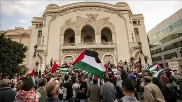 عشرات التونسيين يخرجون رفضا لقتل وتجويع الفلسطينيين في غزة