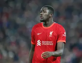 ريال مدريد يجدد اهتمامه بمدافع ليفربول