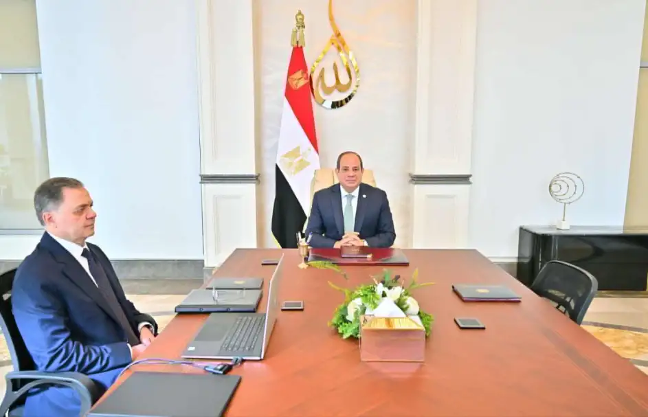 أحمد موسى: اجتماع الرئيس السيسي بوزير الداخلية تمهيدا لإعلان حركة تنقلات وترقيات قيادات وضباط الشرطة
