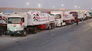 استمرار تدفق مساعدات إغاثة قطاع غزة عبر معبر رفح لليوم الرابع
