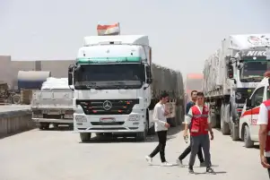 مراسل إكسترا نيوز: التعنت الإسرائيلي يمنع دخول أكبر كمية ممكنة من المساعدات إلى غزة