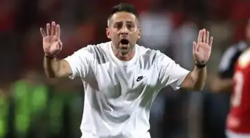 نجم الزمالك السابق: فيريرا لا يجيد قراءة المباريات