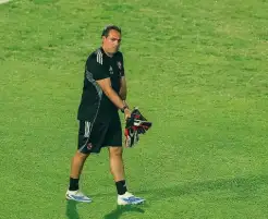 رسميا.. الأهلي يوجه الشكر لـ أمير عبد الحميد ومحمد نجيب