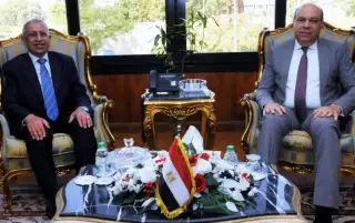 وزير الطيران: الاستثمار في العنصر البشري ركيزة تطوير القطاع