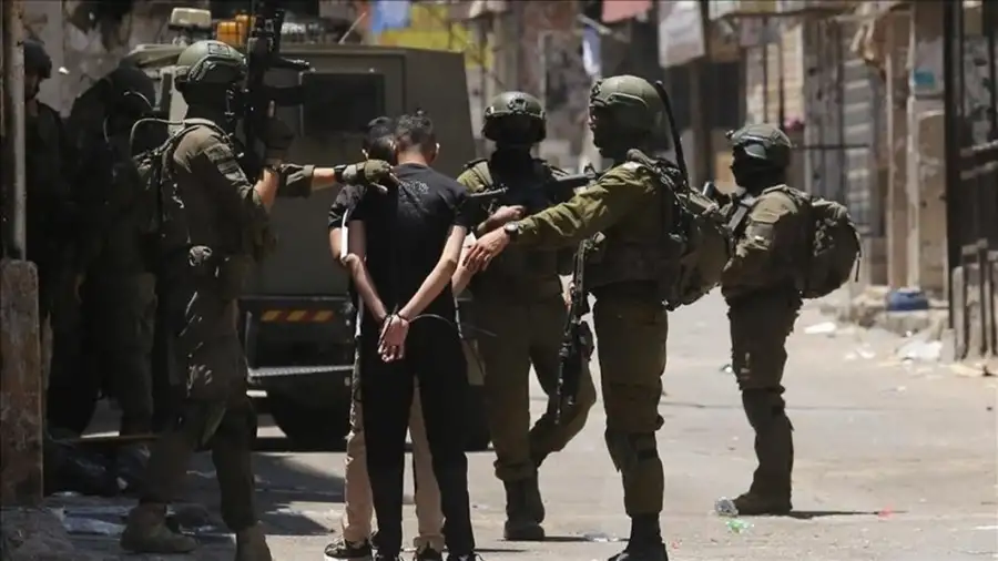 الضفة.. الجيش الإسرائيلي يعتقل 21 فلسطينيا بينهم قيادي في حماس