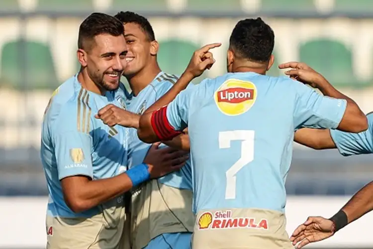 عاجل...قناة الأهلي: إيقاف جراديشار مباراتين في دوري أبطال أفريقيا