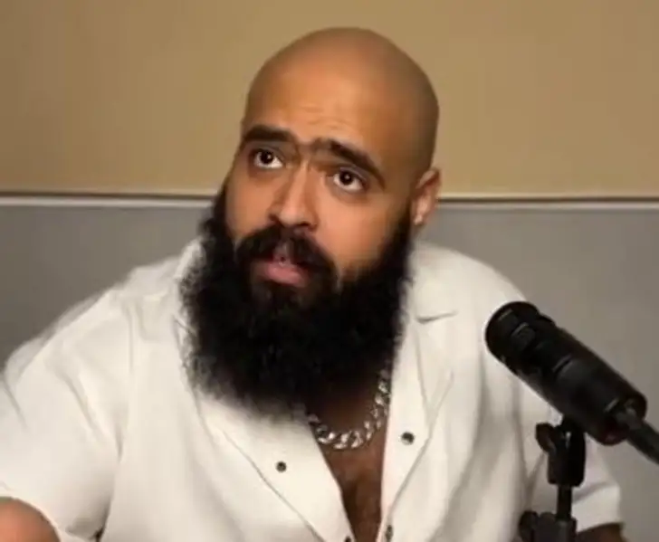 البلوجر محمد عبدالعاطي بالتحقيقات: الناس حبت برنامجي لأني على طبيعيتي