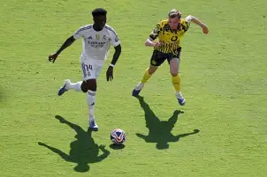 ريال مدريد يعلن إصابة تشواميني وغيابه المتوقع لأسابيع