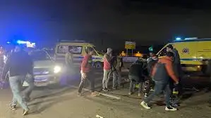 مصرع 8 أشخاص وإصابة 7 آخرين في انقلاب ميكروباص بالجيزة