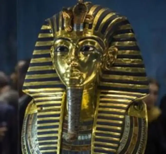 مسئول بالمتحف المصري الكبير: نقل مقتنيات توت عنخ آمون من المتحف المصري بدأ في 2013