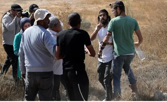 تصاعد خطير في عنف المستوطنين ضد الفلسطينيين.. تقرير حديث يوثق بالأرقام