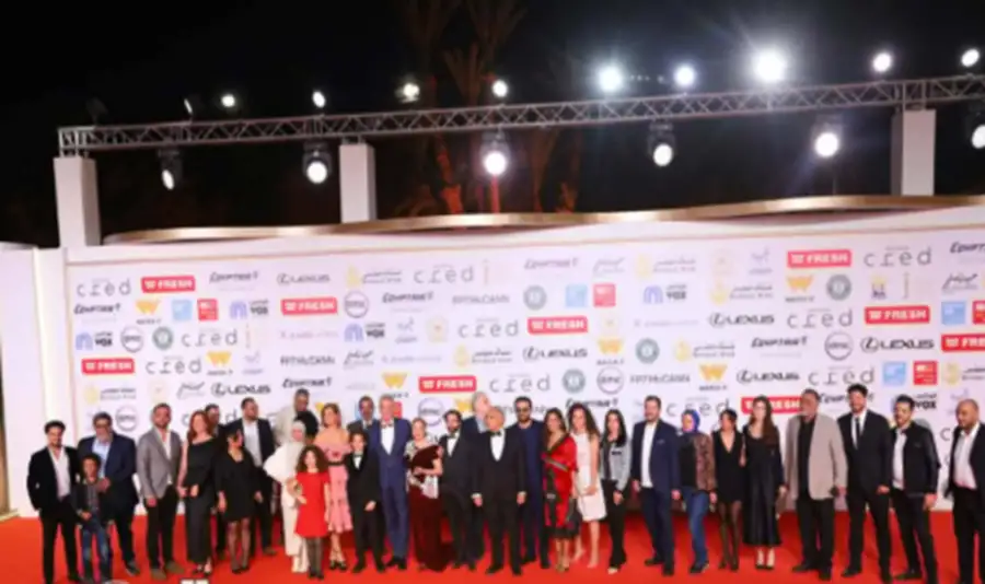 صناع فيلم شكوى رقم 713317 يحتفون بعرضه العالمي الأول على السجادة الحمراء بمهرجان القاهرة السينمائي