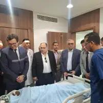 وزير الثقافة يزور طلاب أسوان المصابين إثر حادث طريق إسنا للاطمئنان على حالتهم الصحية