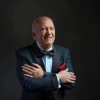 مصطفى كامل يطمئن جمهور الموسيقار عمر خيرت: حالته مستقرة ويجري فحوصات على الصدر