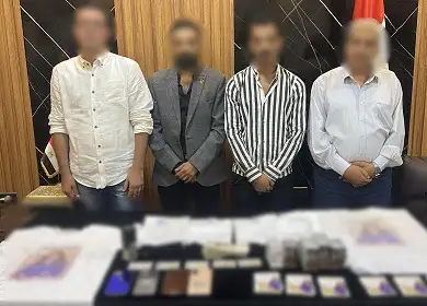 القبض على 4 أشخاص لاتهامهم بتقديم رشاوى انتخابية لصالح مرشحة بروض الفرج