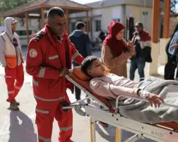 الصحة العالمية تعلن إجلاء 33 مريضا من غزة إلى الأردن