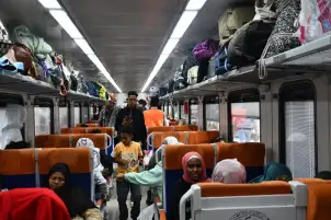 السكة الحديد: 1028 راكبا انطلقوا إلى أسوان صباح اليوم تمهيدا للعودة إلى وطنهم