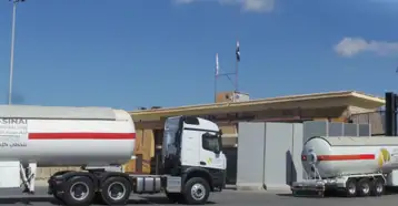 استمرار إدخال شاحنات المساعدات من معبر رفح البري لإغاثة قطاع غزة