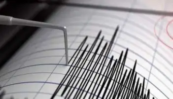 شعر بها المصريون.. هزة أرضية بقوة 5.24 ريختر على بعد 15 كم من إنطاليا التركية