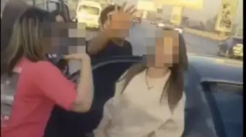 الحبس والغرامة للمتهمين في الفعل الفاضح على طريق المحور بالجيزة.. وبراءة مصور الواقعة