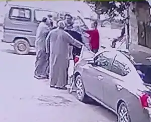 خلاف على تعليق لافتة.. ضبط المتهمين بالتعدي على مالك مطعم مأكولات بالجيزة