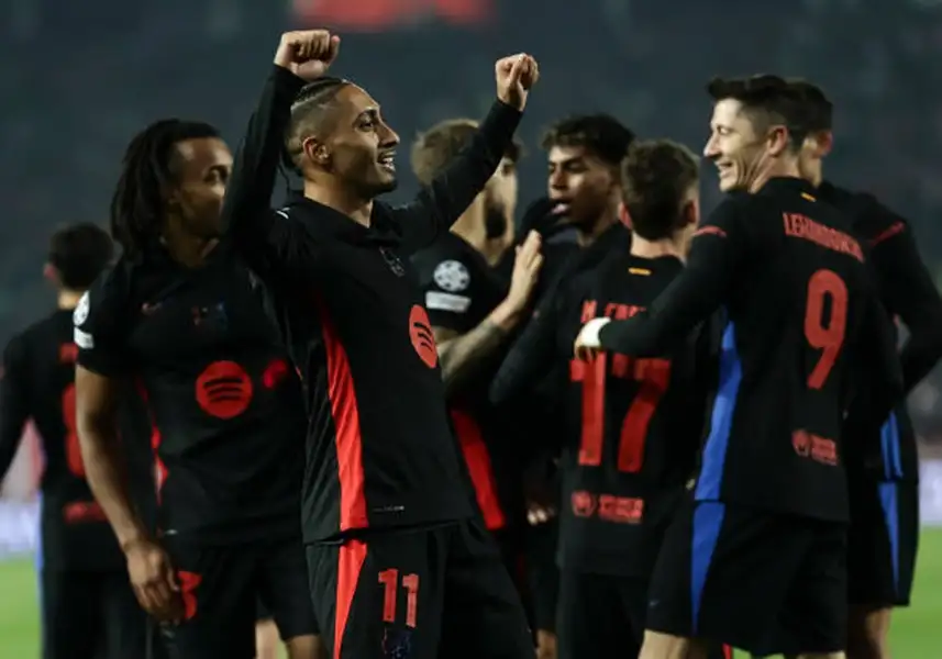 ديبورتيفو لاكورونيا يتمسك بنجمه الشاب رغم اهتمام برشلونة