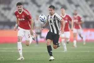 الأهلي يدخل بقوة في الميركاتو الشتوي ويقترب من ضم مهاجم برازيلي