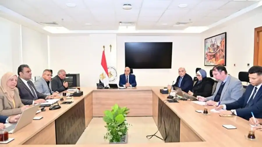 وزير الري يوجه بمواصلة تنفيذ أعمال تأهيل الترع بمراكز مبادرة حياة كريمة