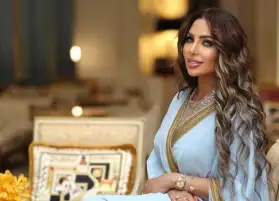 قضية المخدرات الكبرى.. سارة خليفة تؤدي صلاة العصر داخل قفص الاتهام