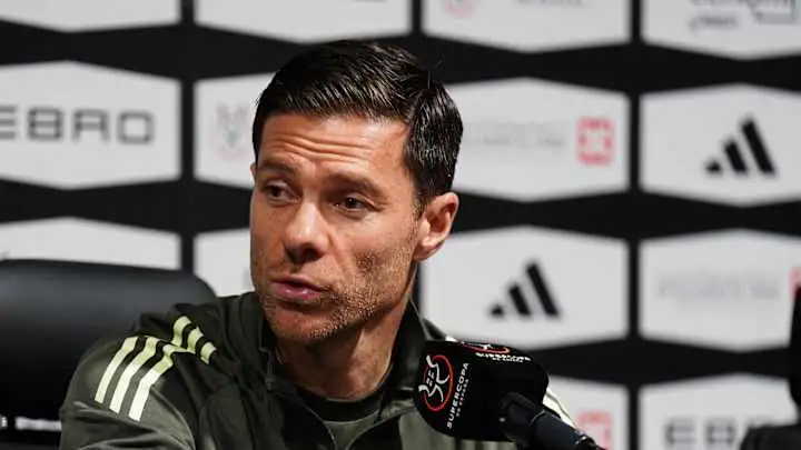 حقيقة إقالة ألونسو من تدريب ريال مدريد بعد الهزيمة في الكلاسيكو