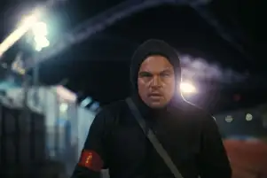 فيلم One Battle After Another يفوز بجائزة جولدن جلوب لأفضل فيلم موسيقي أو كوميدي
